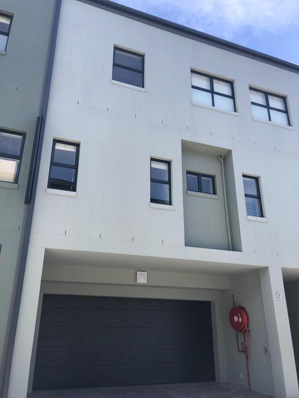 4 Bedroom Property for Sale in Royal Ascot Western Cape